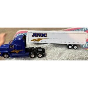 Winross Jevic Die Cast Truck & Trailer Rochester NY USA Not Sure If They Match